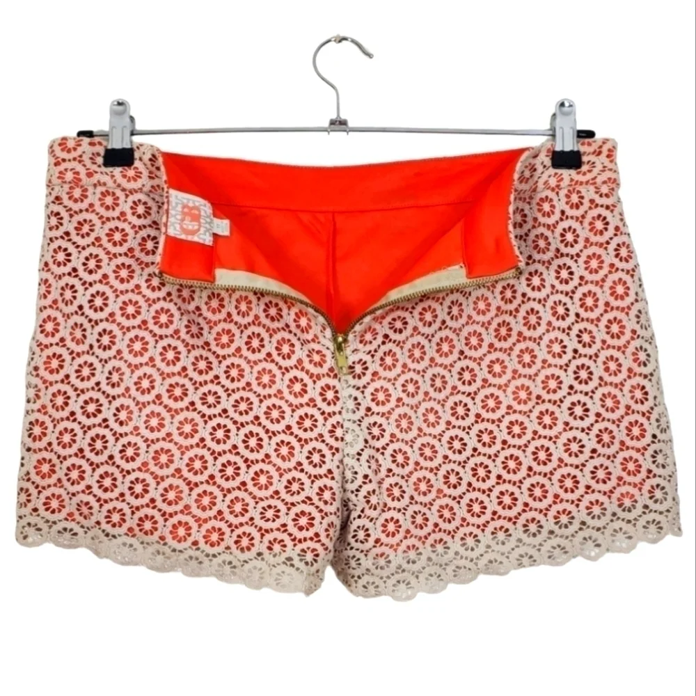 Gianni Bini Shorts Orange Cream Crochet Zip Boho Bohemian Size 11 GB
